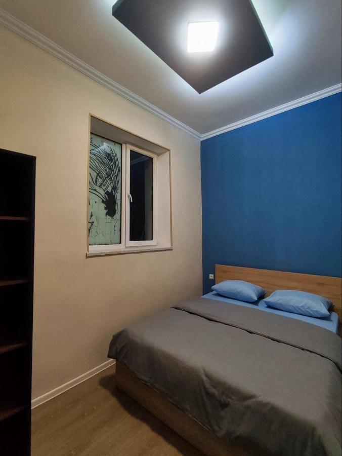 Guest House In The Small Center 耶烈万 外观 照片